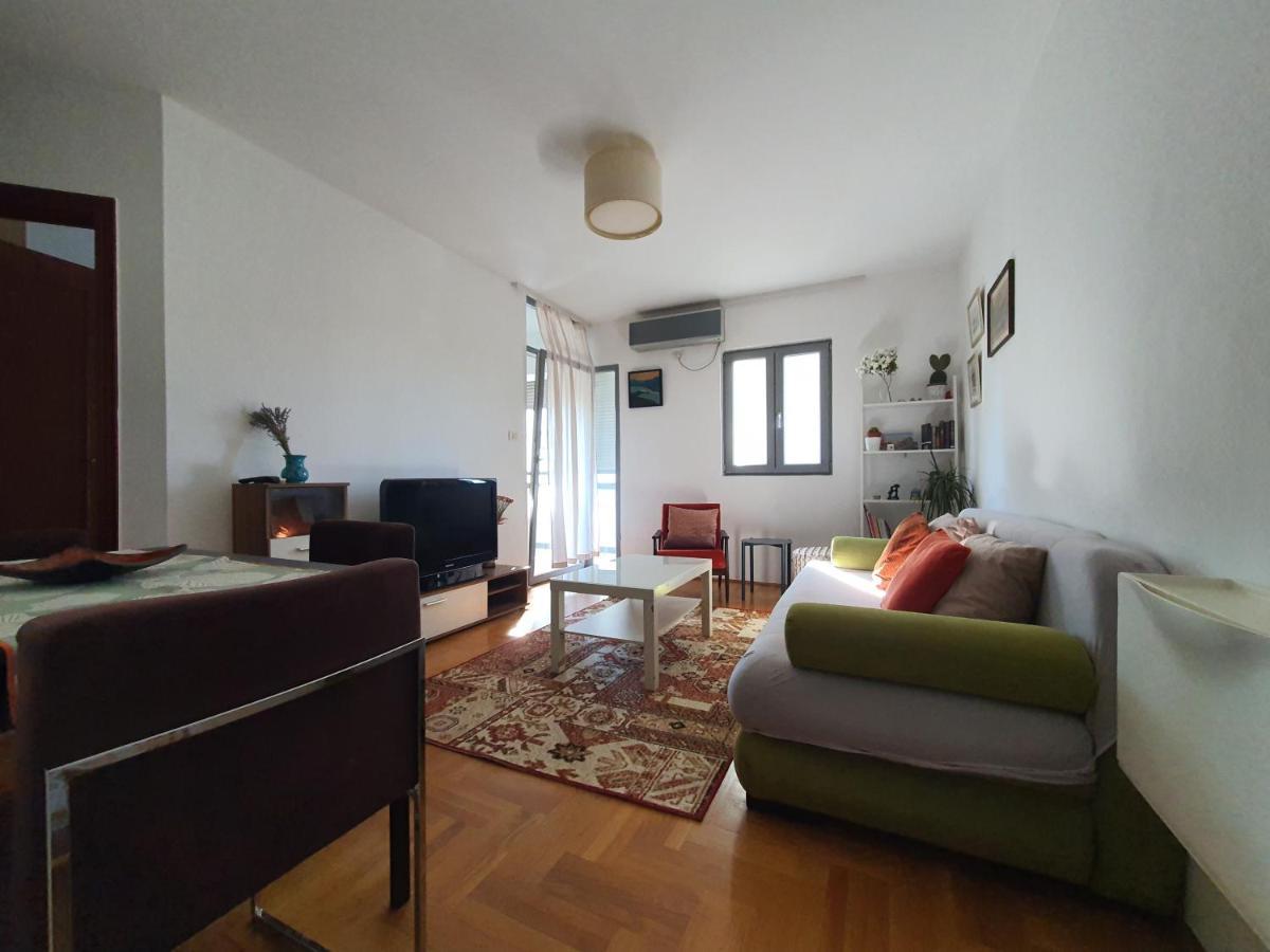 Delta Apartment Podgorica Buitenkant foto